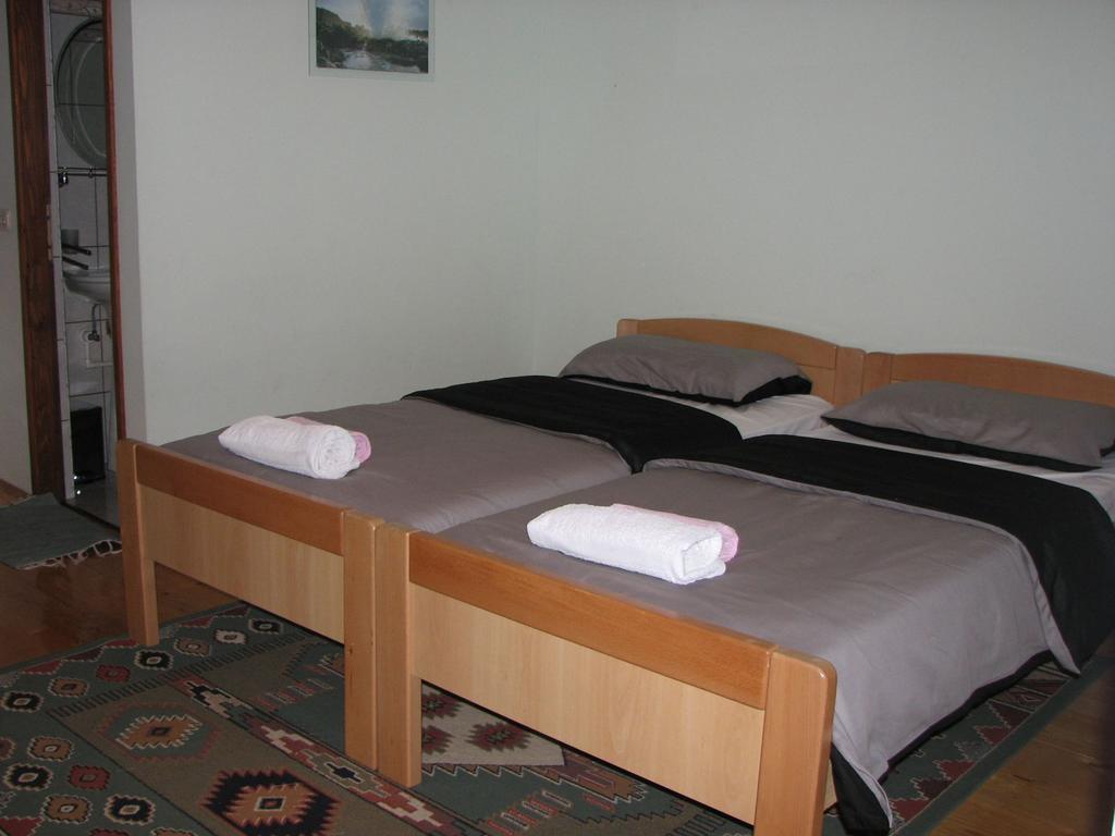 דירות Donji Babin Potok House Nada מראה חיצוני תמונה