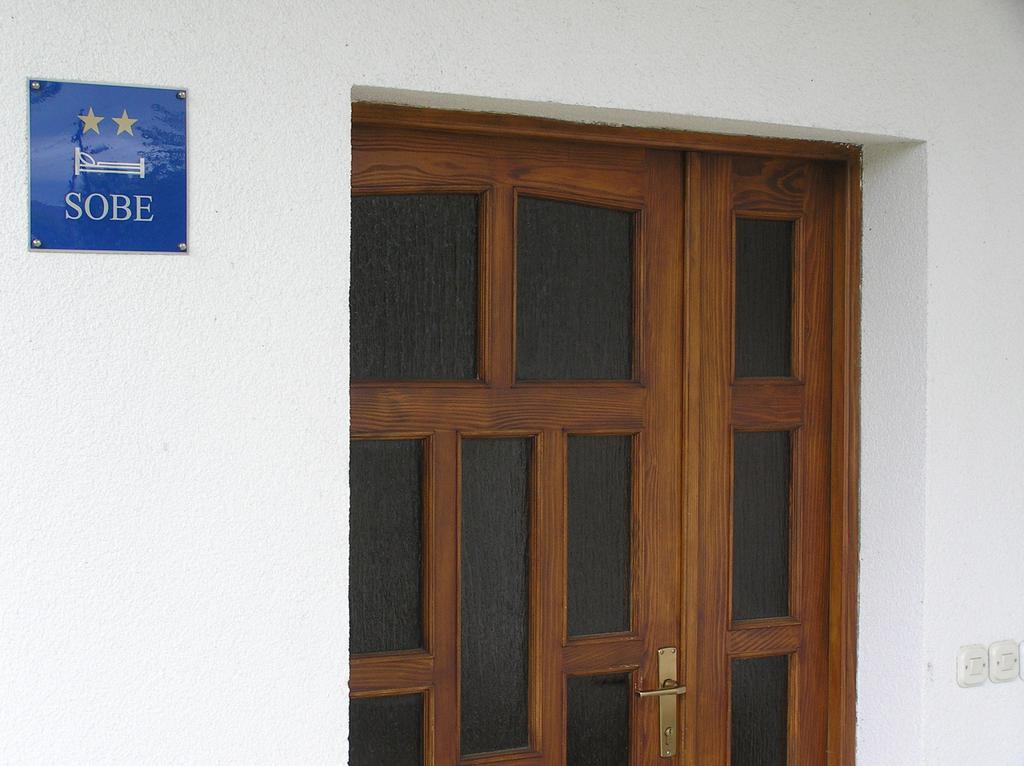 דירות Donji Babin Potok House Nada מראה חיצוני תמונה